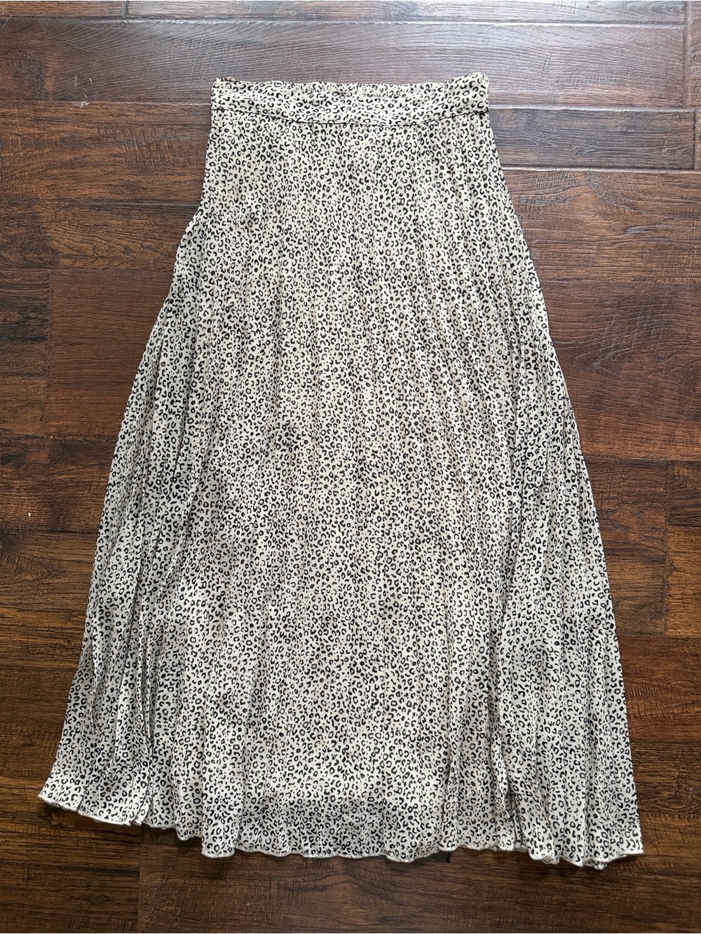Japna Pleated Maxi Skirt in Cream and Black Leopard
